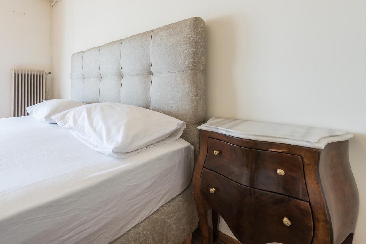 אתונה Victoria Capitan Apartments מראה חיצוני תמונה