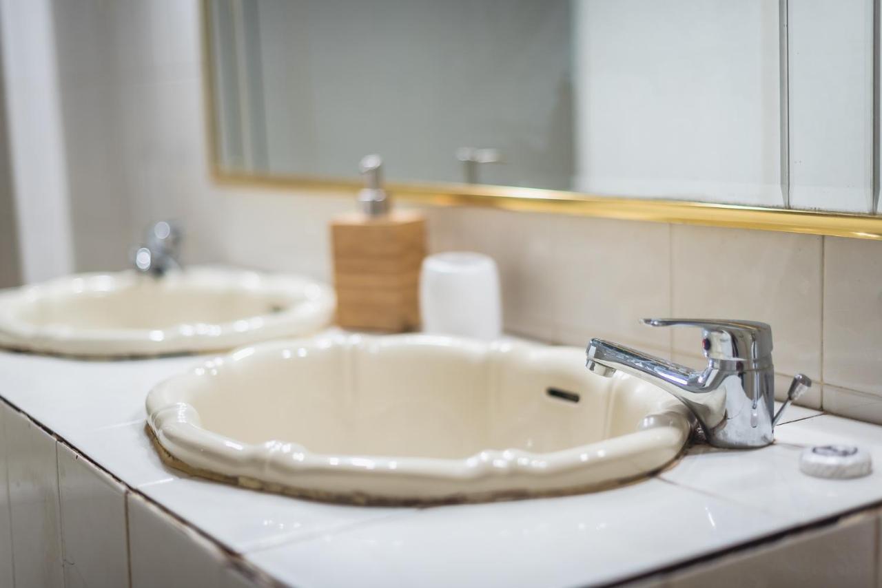 אתונה Victoria Capitan Apartments מראה חיצוני תמונה